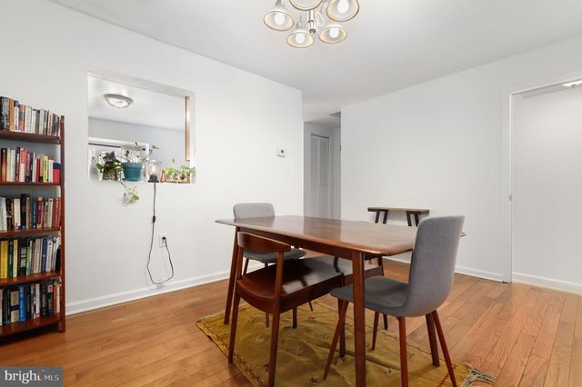 24 KINSMAN VIEW CIR, Silver Spring, MD 20901