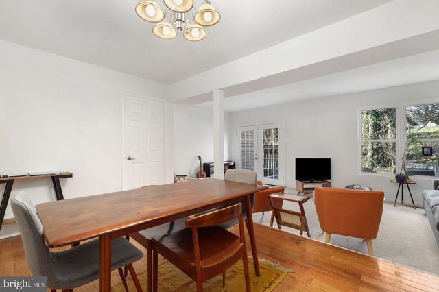 24 KINSMAN VIEW CIR, Silver Spring, MD 20901