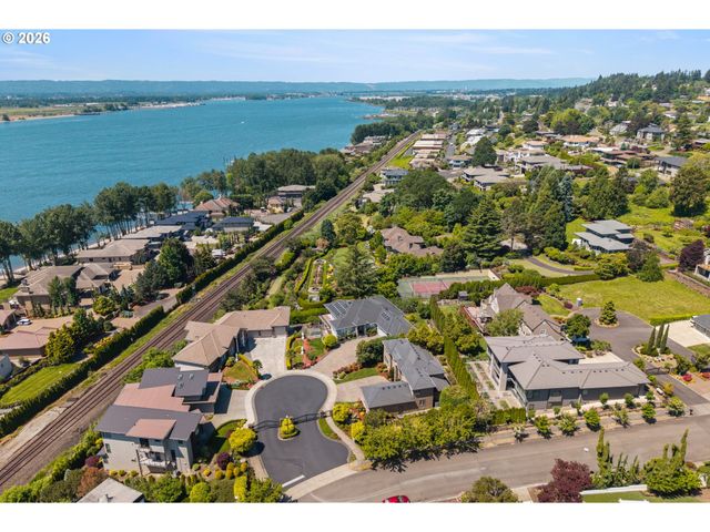 7720 Se 16TH Cir, Vancouver, WA 98664