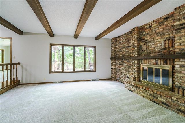 1473 Lake Park Circle, Eagan, MN 55122
