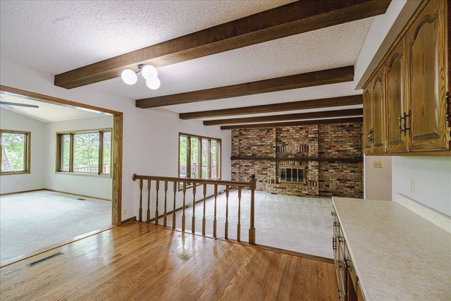 1473 Lake Park Circle, Eagan, MN 55122