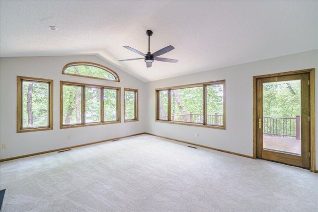 1473 Lake Park Circle, Eagan, MN 55122