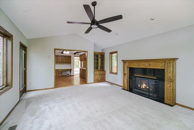 1473 Lake Park Circle, Eagan, MN 55122