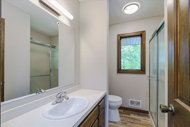 1473 Lake Park Circle, Eagan, MN 55122