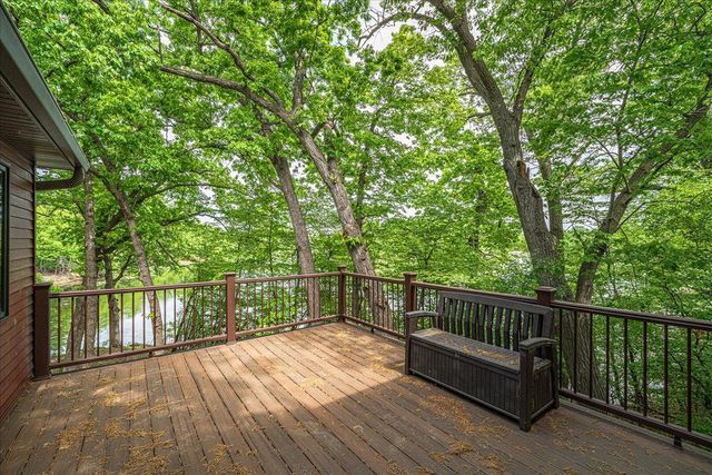 1473 Lake Park Circle, Eagan, MN 55122
