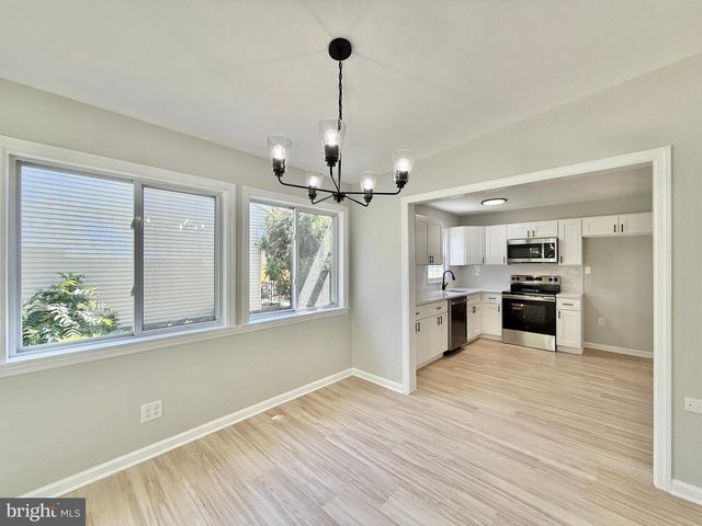 4 HEATHER PL, Southampton, NJ 08088