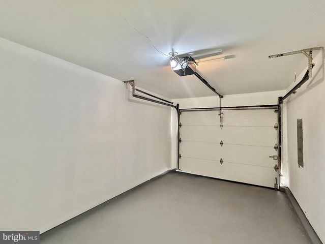 4 HEATHER PL, Southampton, NJ 08088