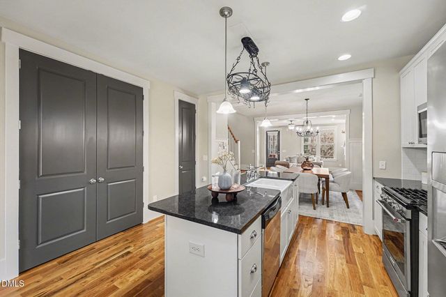 1682 Great Ridge Parkway, Chapel Hill, NC 27516