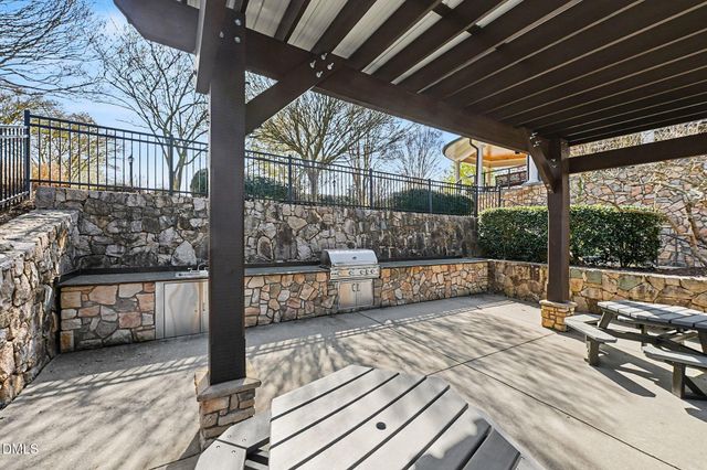 1682 Great Ridge Parkway, Chapel Hill, NC 27516