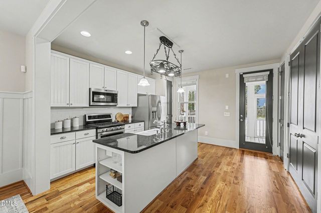 1682 Great Ridge Parkway, Chapel Hill, NC 27516