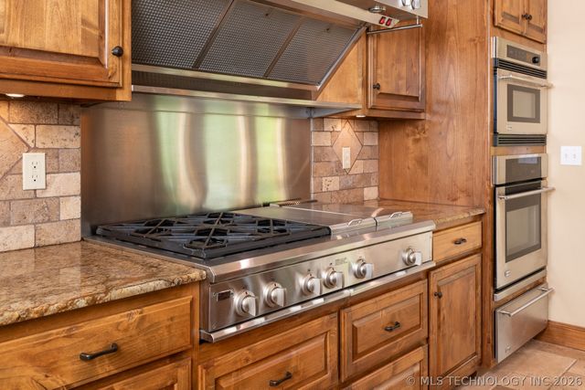 610 N 256 West Avenue, Sand Springs, OK 74063