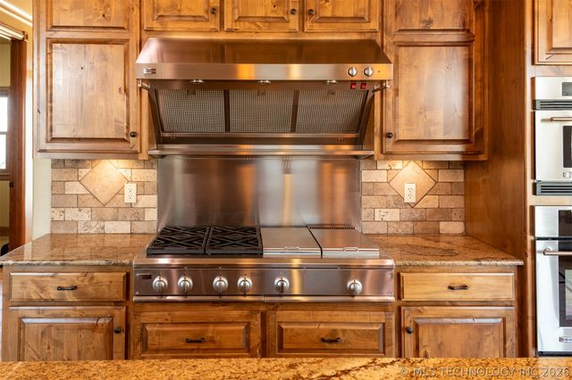 610 N 256 West Avenue, Sand Springs, OK 74063