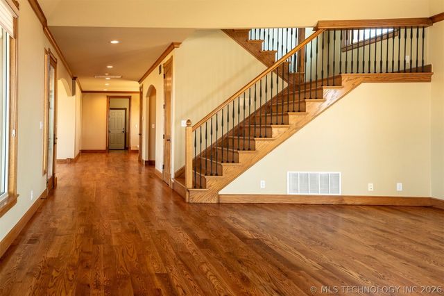 610 N 256 West Avenue, Sand Springs, OK 74063