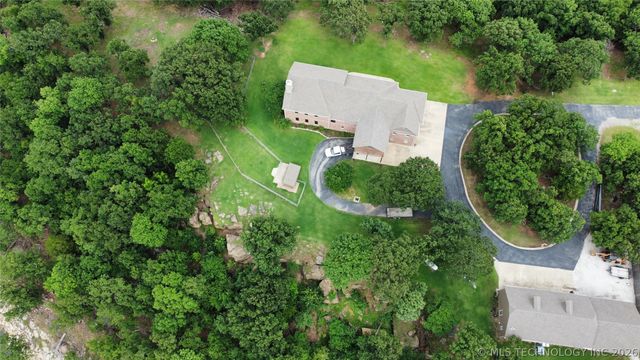610 N 256 West Avenue, Sand Springs, OK 74063