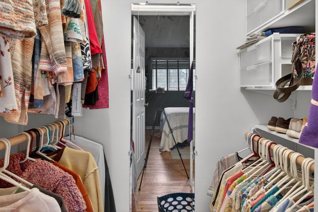 20024 Great Oaks Circle S Drive 162, Clinton Township, MI 48036