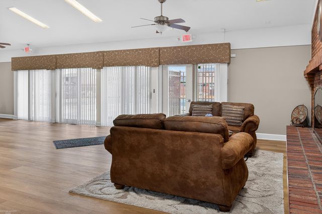 20024 Great Oaks Circle S Drive 162, Clinton Township, MI 48036