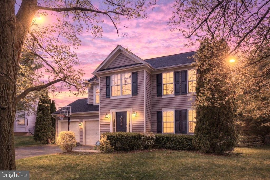 17292 MAGIC MOUNTAIN DR, Round Hill, VA 20141