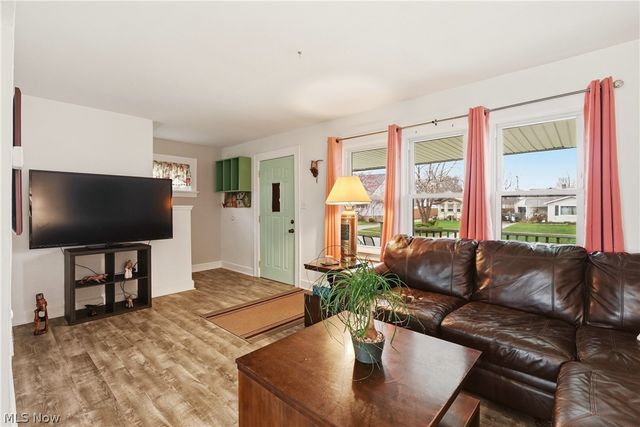 4918 Yorkshire Avenue, Parma, OH 44134