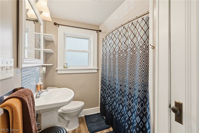 4918 Yorkshire Avenue, Parma, OH 44134