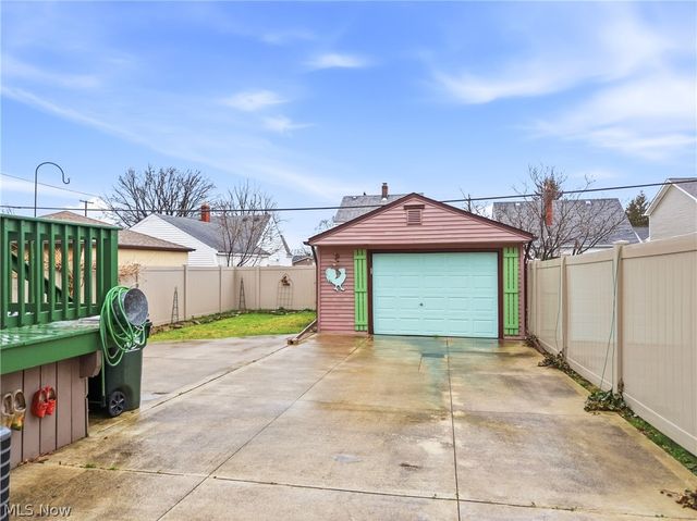 4918 Yorkshire Avenue, Parma, OH 44134