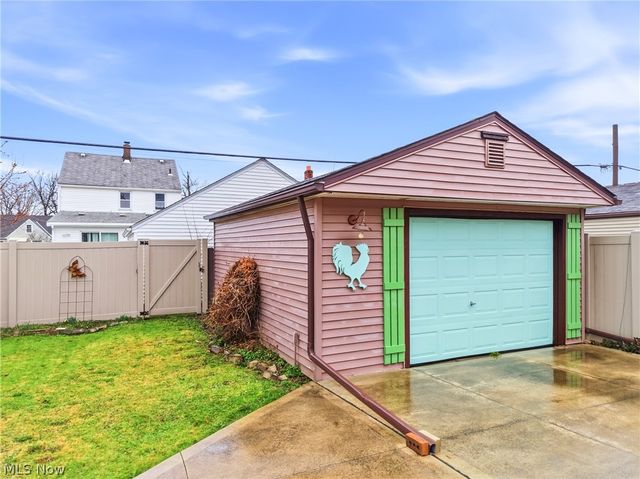 4918 Yorkshire Avenue, Parma, OH 44134