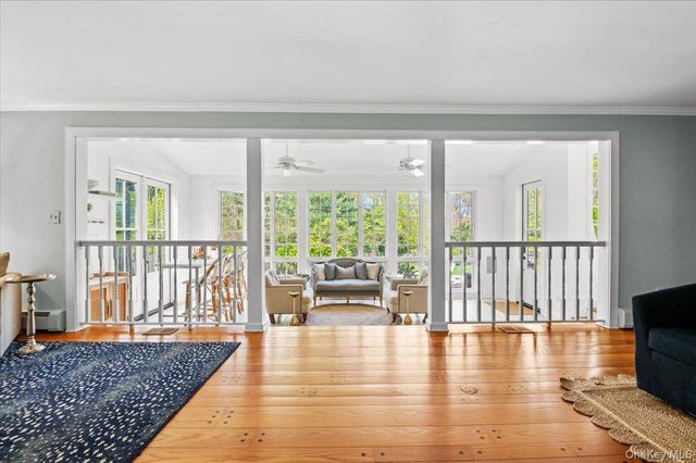 1 Horseshoe Path, Lloyd Harbor, NY 11743