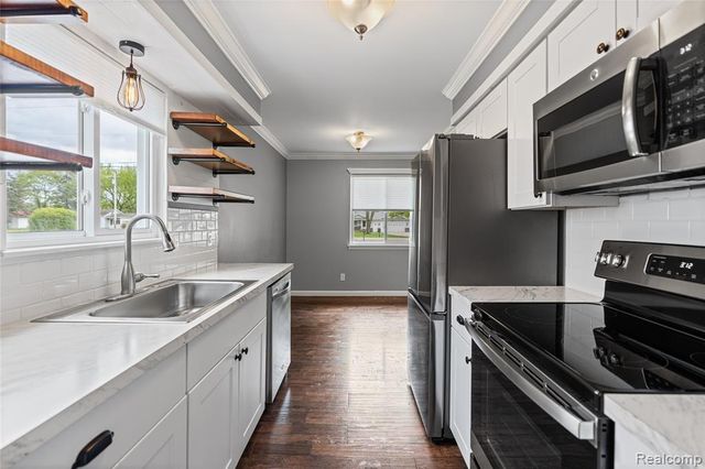 6087 E Hill Road, Grand Blanc, MI 48439