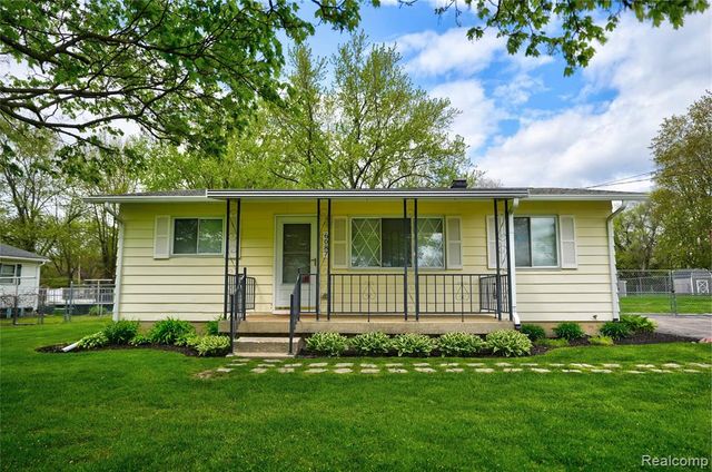 6087 E Hill Road, Grand Blanc, MI 48439