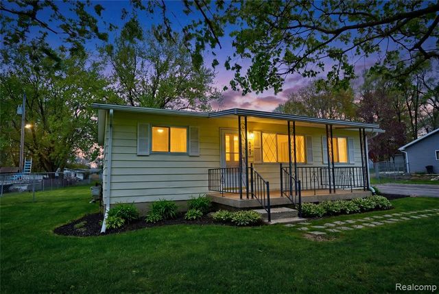 6087 E Hill Road, Grand Blanc, MI 48439