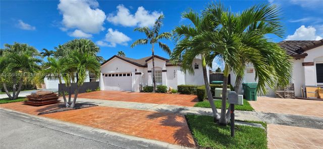 1033 NW 132nd Ct, Miami, FL 33182