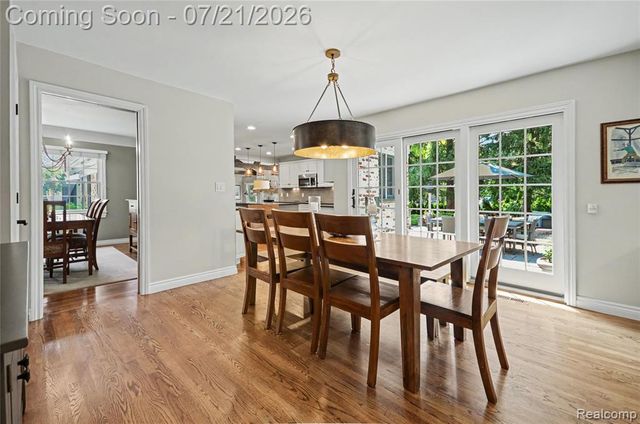 3780 Squirrel Road, Bloomfield Hills, MI 48304