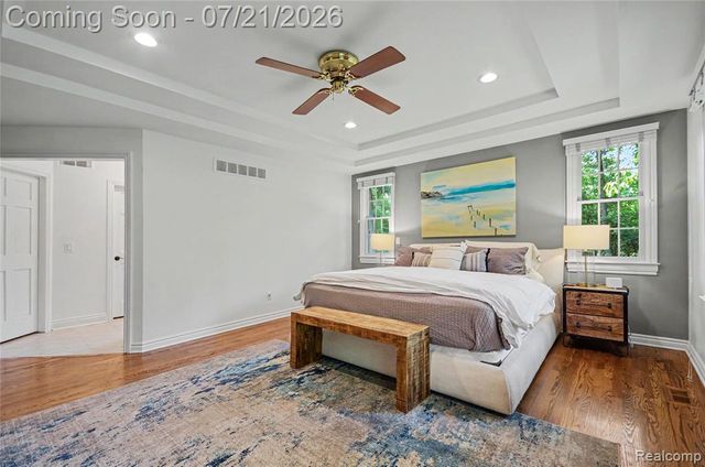3780 Squirrel Road, Bloomfield Hills, MI 48304