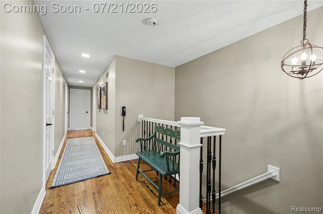 3780 Squirrel Road, Bloomfield Hills, MI 48304