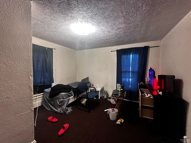 1729 Fairchild Avenue, Manhattan, KS 66502