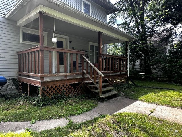 1729 Fairchild Avenue, Manhattan, KS 66502