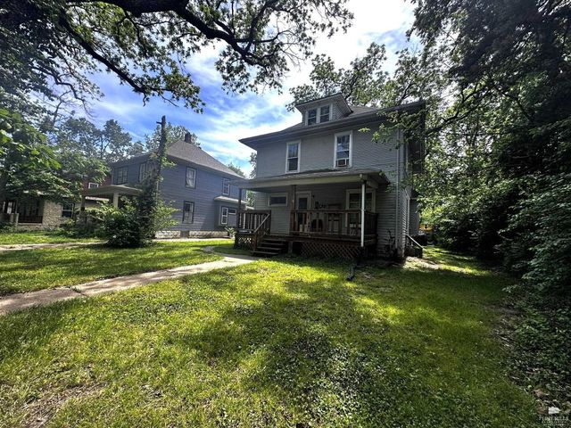1729 Fairchild Avenue, Manhattan, KS 66502