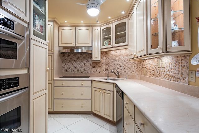 4005 Gulf Shore BLVD N 903, Naples, FL 34103