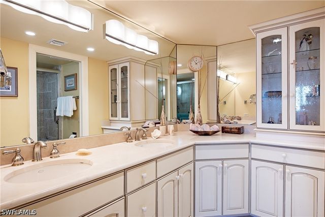 4005 Gulf Shore BLVD N 903, Naples, FL 34103