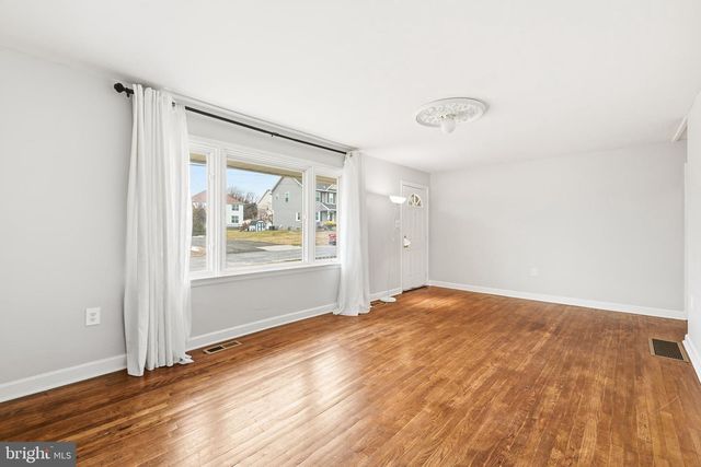 233 GARDEN AVE, Horsham, PA 19044