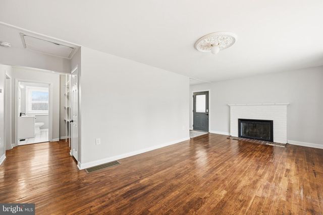 233 GARDEN AVE, Horsham, PA 19044