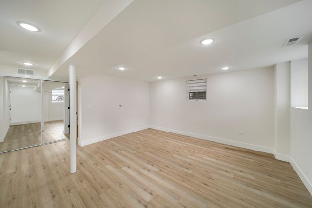 1137 N Francisco Avenue 1, Chicago, IL 60622