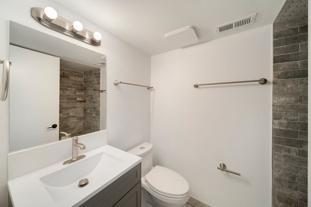 1137 N Francisco Avenue 1, Chicago, IL 60622