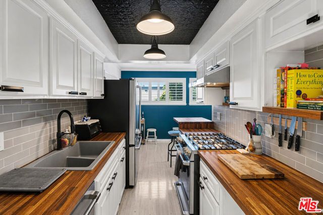 5545 Whitsett Avenue 8, Valley Village, CA 91607