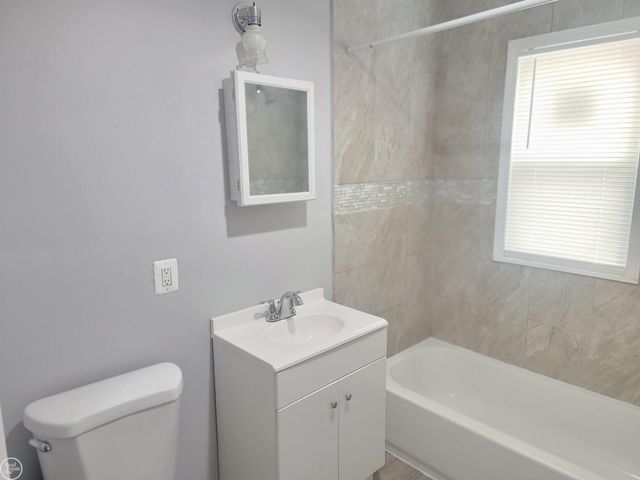 24203 Pingree Avenue, Warren, MI 48089