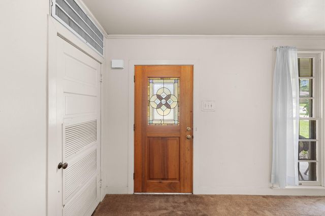 404 W Tom Green Street, Brenham, TX 77833