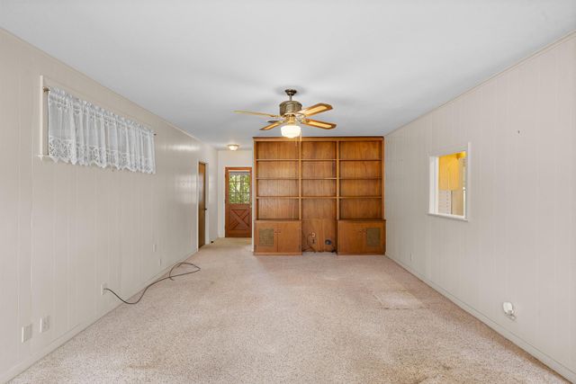 404 W Tom Green Street, Brenham, TX 77833