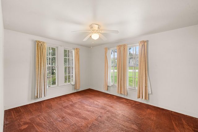 404 W Tom Green Street, Brenham, TX 77833