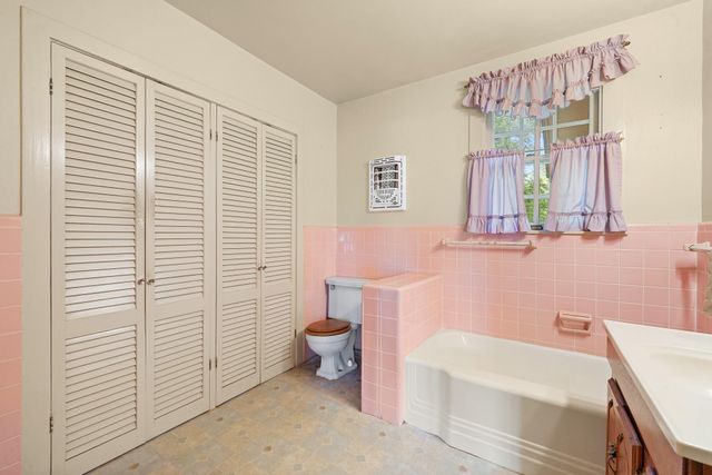 404 W Tom Green Street, Brenham, TX 77833