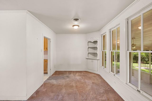 404 W Tom Green Street, Brenham, TX 77833