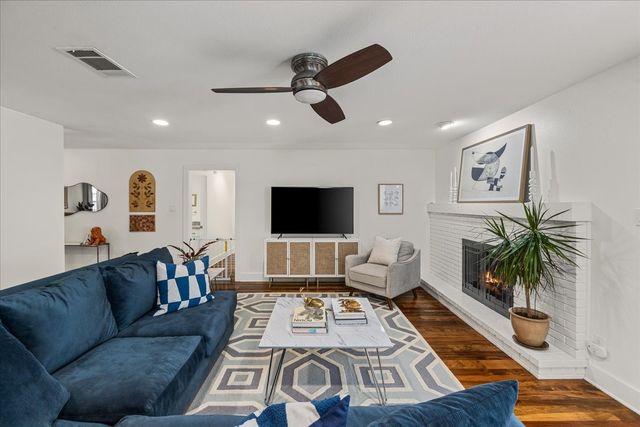 6301 Firth Road, Fort Worth, TX 76116